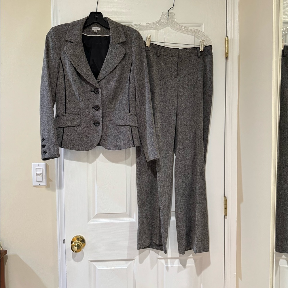 Gray Women's Blazer and Pants Set